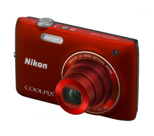 Cmera Nikon CoolPix S4100 / Vermelha / 14MP / 5X Zoom / LCD 3"